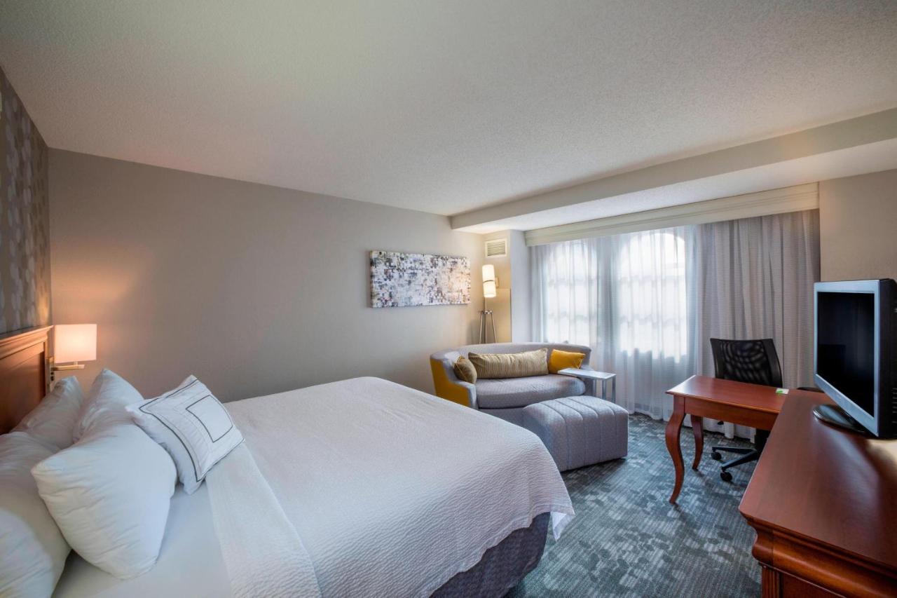מלון Courtyard By Marriott Norfolk Downtown מראה חיצוני תמונה