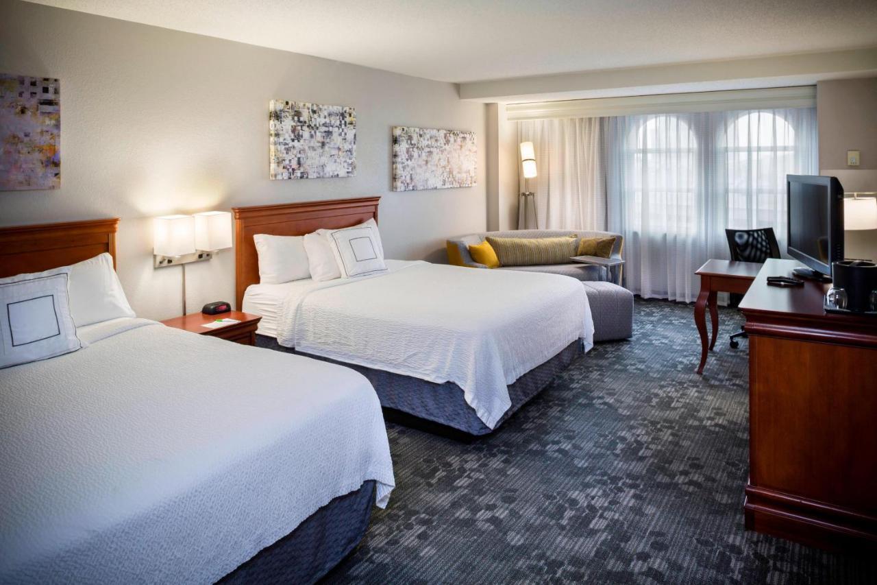 מלון Courtyard By Marriott Norfolk Downtown מראה חיצוני תמונה