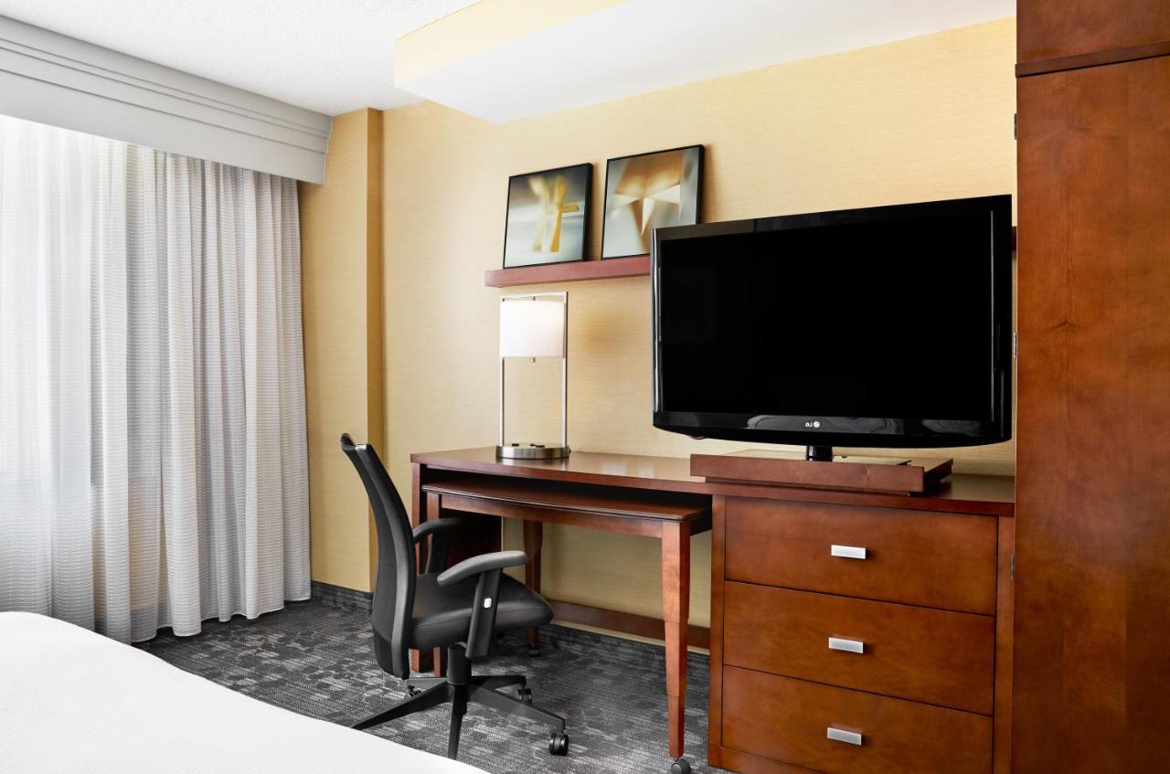 מלון Courtyard By Marriott Norfolk Downtown מראה חיצוני תמונה