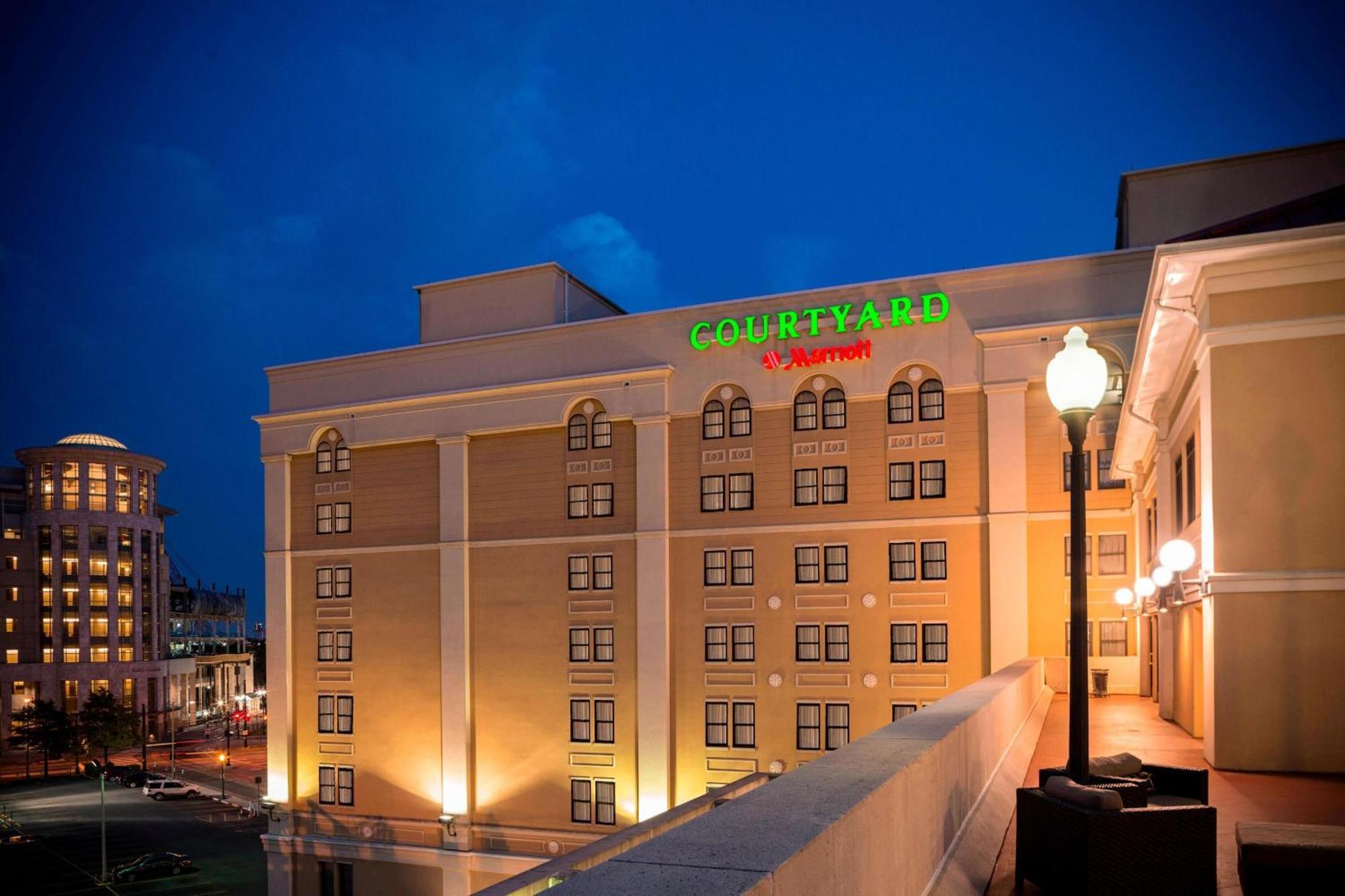 מלון Courtyard By Marriott Norfolk Downtown מראה חיצוני תמונה