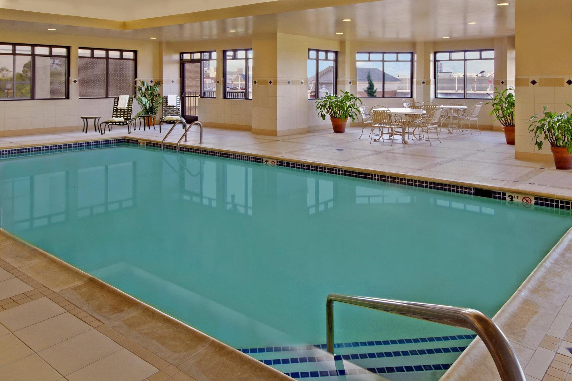 מלון Courtyard By Marriott Norfolk Downtown מראה חיצוני תמונה