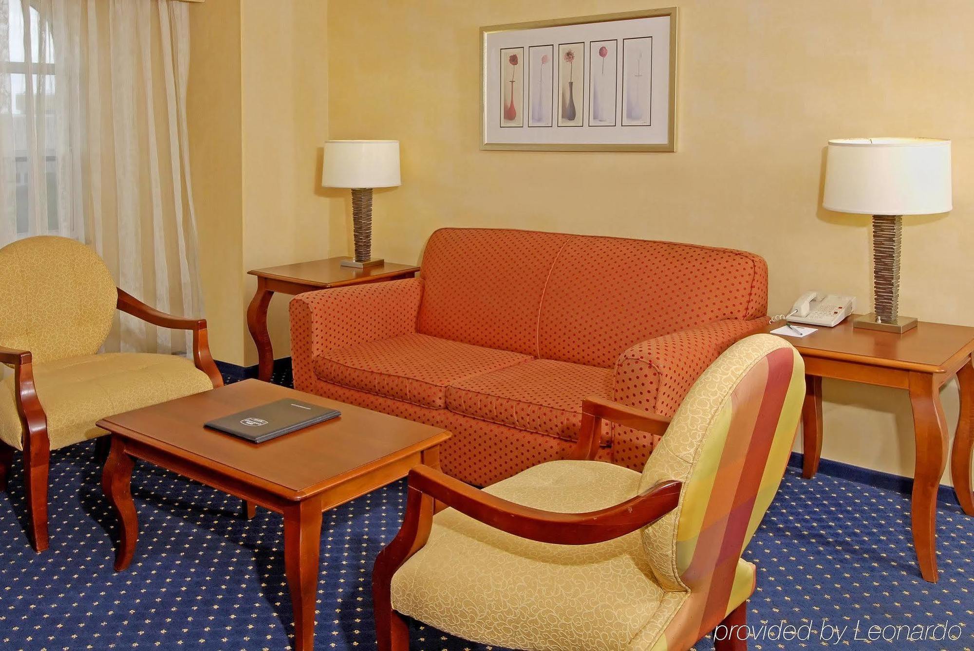 מלון Courtyard By Marriott Norfolk Downtown מראה חיצוני תמונה