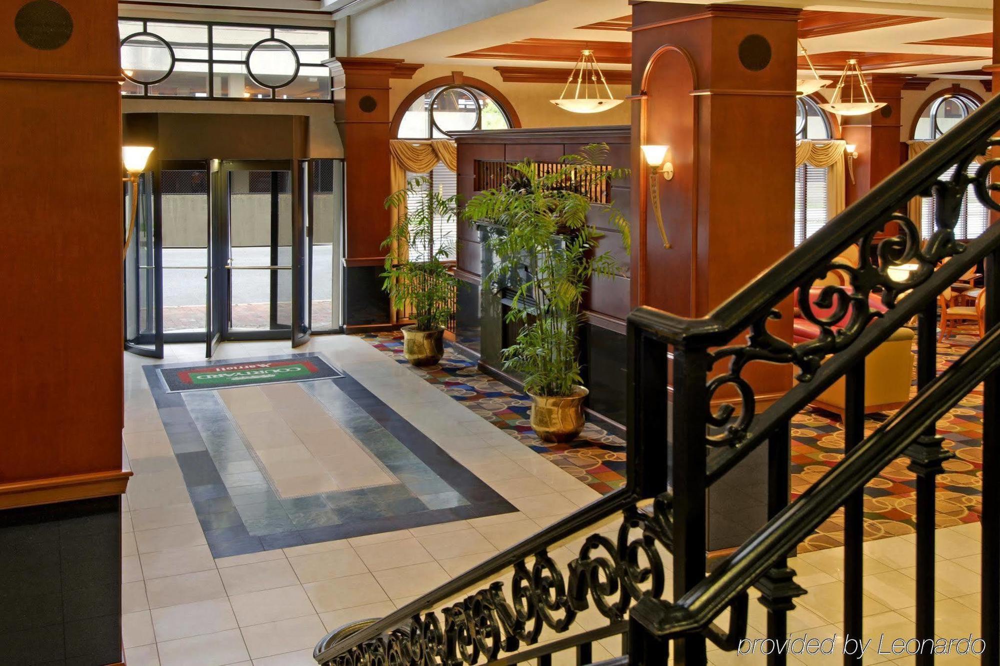 מלון Courtyard By Marriott Norfolk Downtown מראה פנימי תמונה